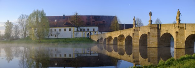 Morning atmosphere, fog at Fischhof, with historic Fischhof bridge, Tirschenreuth, Upper