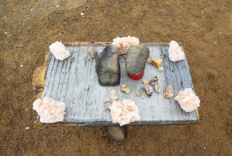 Salt crystals and semi-precious stones are for sale along the salt road in the Skeleton Coast.