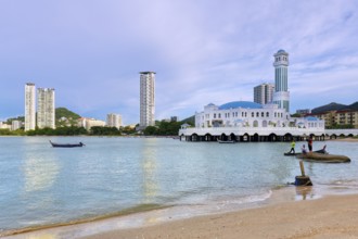Penang Floating Mosque or Tanjong Bungah Floating Mosque, George Town, Penang, Malaisia