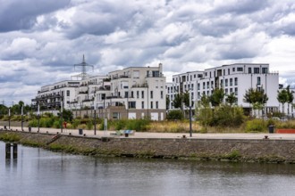 New Graf Bismarck urban quarter on the Rhine-Herne Canal, residential and commercial development on
