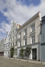 White villas in Dr.-Julius-Leber-Straße, stepped gables, Old Town, Lübeck, Schleswig-Holstein,