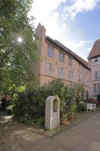 Idyllic Füchtingshof with backlight, backyard, inner courtyard, idyll, corridors, courtyards,