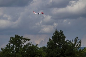 Aircraft Edelweiss Air, HB-IJU, Airbus A320-200, Zurich Kloten, Switzerland