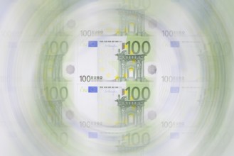 100 euro banknotes