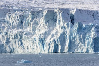 Glacier tongue, ice, break-off edge, sea, Lillienhöökbreen, Spitsbergen, Svalbard