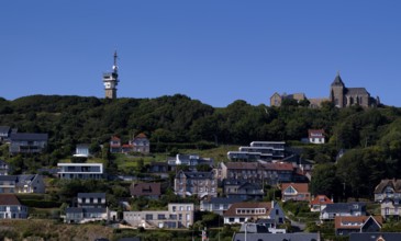 Tower Sémaphore de Fécamp, church Chapelle Notre-Dame-du-Salut de Fécamp, on the mountain saddle