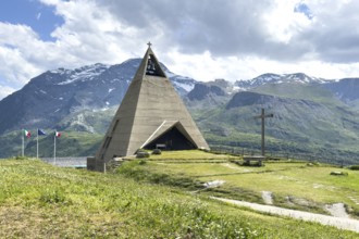 Pyramid museum in the form of a stylised pyramid as a museum commemorating the Egyptian campaigns