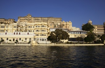 City Palace at Lake Pichola in the evening light, Udaipur, Rajasthan, India