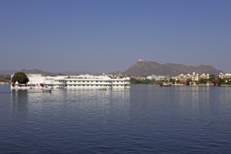 Taj Lake Palace Hotel on Lake Pichola, Udaipur, Rajasthan, India