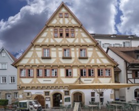 Former farmhouse, half-timbered building, built in 1585, today a restaurant, Marktstraße 9,