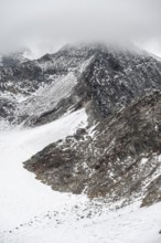Müllerhütte mountain hut, Übeltalferner glacier, Stubai Alps, South Tyrol, Italy