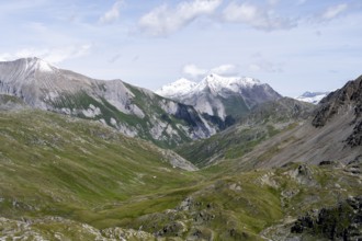 Snow-covered summit Racherin and Spielmann, Glatzbachtal, Wiener Höhenweg, Schober group, Hohe