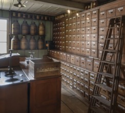 Pharmacy, furnishings from around 1840, Stadtmuseum, Seetorstr. 3, Radolfzell, Baden-Württemberg,