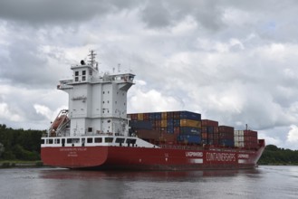 Container ship STELLAR in the Kiel Canal, Kiel Canal, Kiel Canal, Schleswig-Holstein, Germany