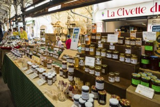 Market stall with honey, market hall, Marche Provencal, Antibes, Provence Alpes Côte d'Azur, South