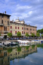 Houses at the harbour, Porto Vecchio, Lake Garda, Desenzano del Garda, Lombardy, Province of