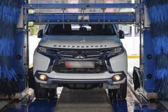 Mitsubishi car wash, Abu Dhabi, United Arab Emirates