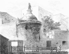 The Wusterhausen Bear or Wusterhausen Bear, a small tower in the KÃ¶llnischer Park at the