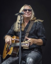 Uwe Hassbecker (Silly) live at the Berliner Rundfunk 91.4 Open Air in the Berlin ParkbÃ¼hne