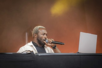 DJ of the Weather Girls at the Berliner Rundfunk 91.4 Open Air in the Berlin ParkbÃ¼hne Wuhlheide
