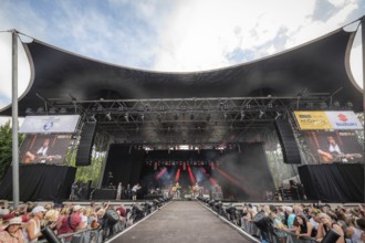 Maschine live at the Berliner Rundfunk 91.4 Open Air at the Berlin ParkbÃ¼hne Wuhlheide on 05.07