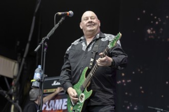 Jake Burns, singer, guitarist, Stiff Little Fingers, punk rock band, Northern Ireland, open air at