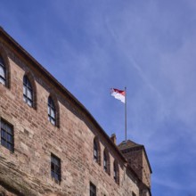 Imperial castle, castle, castle wall, flag, blue sky, cirrostratus clouds, Nuremberg, Middle