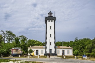 Lighthouse Phare de Grave, Pointe de Grave, Le Verdon-sur-Mer, Nouvelle-Aquitaine, Gironde Estuary,