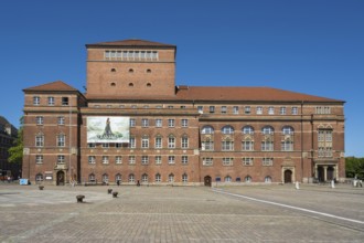 Opera House, Theatre, Town Hall Square, Rathausplatz, Kiel, Kiel Fjord, Baltic Sea,