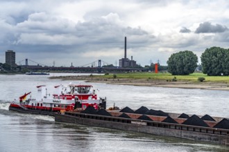 Cargo ship on the Rhine, push boat Herkules II, pushed convoy, with coal for the HKM coking plant