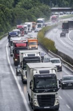 Heavy traffic, mainly lorries, on the A40 motorway near Rheurdt, at the Neufelder Heide rest area,