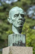 King Gustaf V, 1858-1950, king of Sweden. Statue in Ystad, SkÃ¥ne County, Sweden, Scandinavia