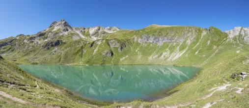 Lake Engeratsgundsee, mountain range between Oberstdorf and Bad Hindelang, Allgaeu, Bavaria,