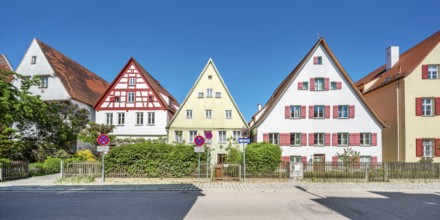 Row of houses in the Gerberviertel in the historic old town, Nördlingen, Bavaria, Germany