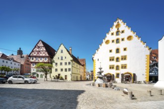 Town houses in the historic old town, on the right the Klösterle with the Dr Oetker fountain,