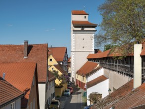 Medieval town wall with battlements, behind the Reimlinger Tor, Nördlingen, Bavaria, Germany
