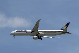 Aircraft Singapore Airlines, 9V-SCL, Boeing 787-10 Dreamliner
