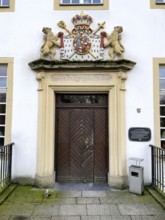 Tor Tor entrance to Borbeck Castle, above it the coat of arms of the Essen Cathedral Chapter with