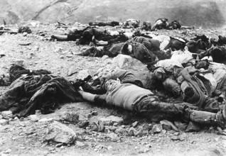 Boxer Rebellion China, Chinese killed during the Boxer Rebellion between 1900 and 1901. Photograph