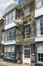 Historic building in town centre, Swan Hotel, Southwold, Suffolk, England, UK
