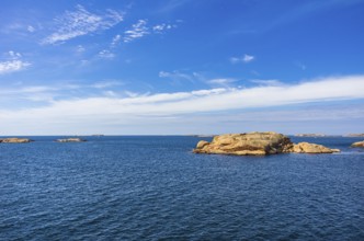 Archipelago off the coast of Lysekil, BohuslÃ¤n, VÃ¤stra Götalands lÃ¤n, Sweden, Scandinavia