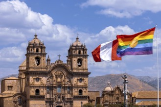 Peru, Cusco, Central Plaza de Armas square in historic city center with churches, monuments and