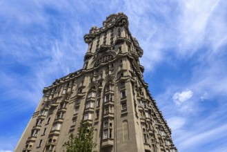 Uruguay, Montevideo Independence Square in historic city center, a famous tourist attraction