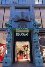 Store of the perfumery chain Douglas auf der Kö, Dämmerung, Düsseldorf, North Rhine-Westphalia,