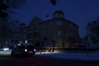 Police are monitoring the affected areas to avoid burglaries during the large-scale power outage in