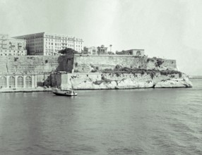Historic buildings of waterfront and Lower Barrakka Gardens, Grand Harbour, Valletta, Malta, Europe