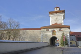 Reimlinger Tor built 14th century, city tower, city gate and historic city wall, city