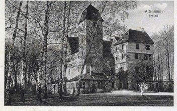 Altenmuhr Castle, moated castle from the 12th century in the village of Altenmuhr,