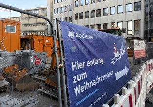 Construction site with directions to the Christmas market, Bochum, Ruhr area, North