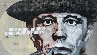Wall painting of orticanoodles with the portrait of Joseph Beuys and his bon mot Wer nicht denken